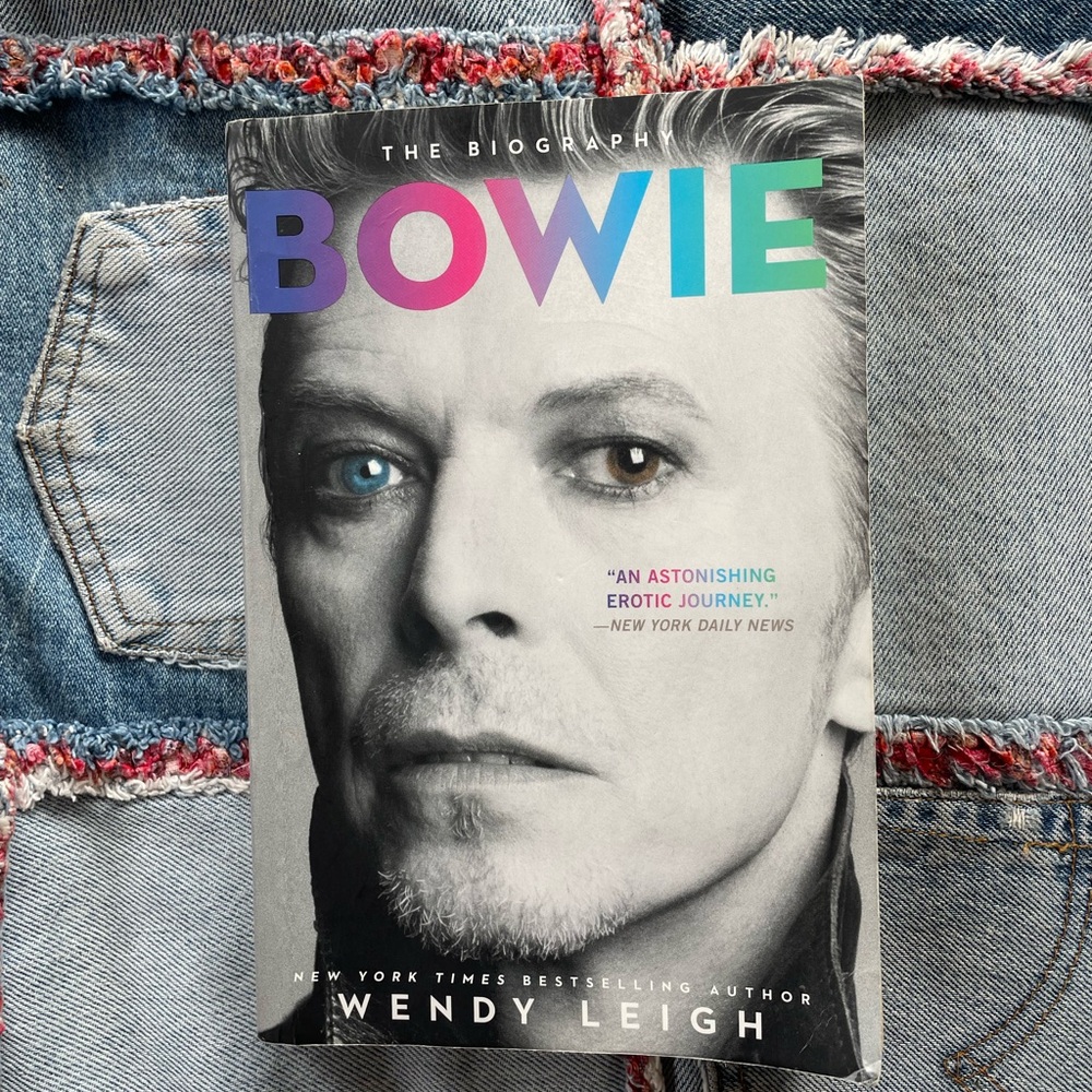 The Biography bowie Book Wendy Leigh softcover David Bowie books